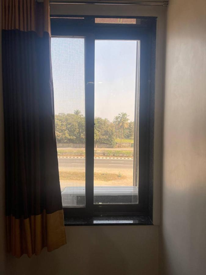 Hotel Nilkanth Navsari Ngoại thất bức ảnh